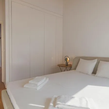Bairro Alto Stunning Flat With Balcony By Lovelystay Apartmán
