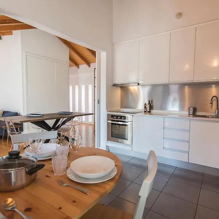 Bairro Alto Stunning Flat With Balcony By Lovelystay * Lisboa