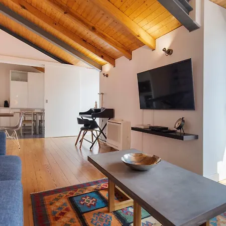 Bairro Alto Stunning Flat With Balcony By Lovelystay Apartmán Lisboa