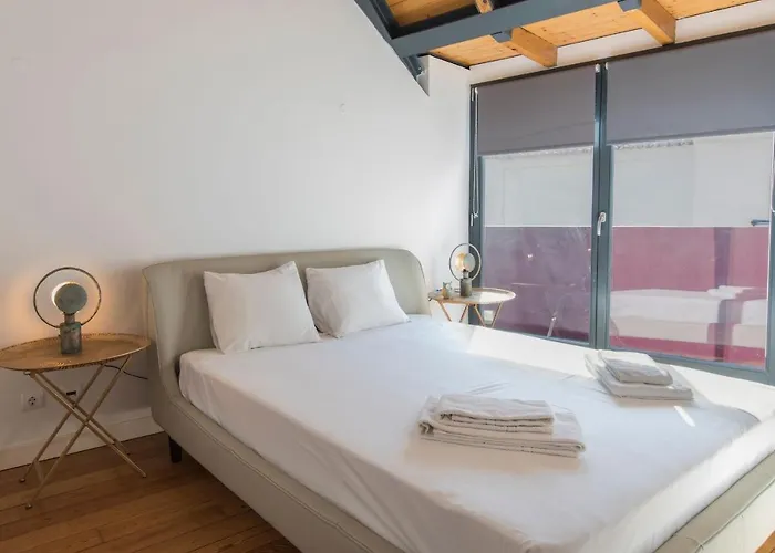 شقة Bairro Alto Stunning Flat With Balcony By Lovelystay