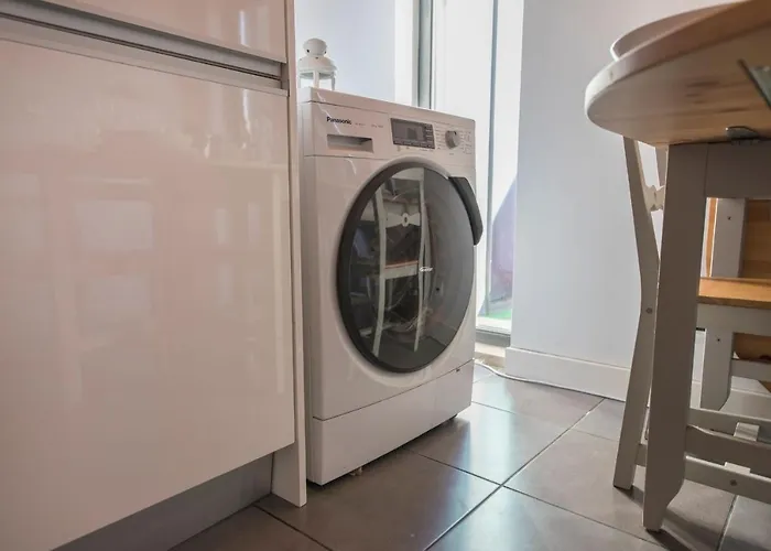 شقة Bairro Alto Stunning Flat With Balcony By Lovelystay *