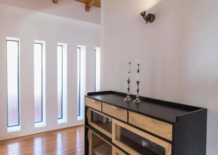 Bairro Alto Stunning Flat With Balcony By Lovelystay شقة Lisboa