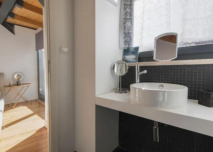 Bairro Alto Stunning Flat With Balcony By Lovelystay شقة *