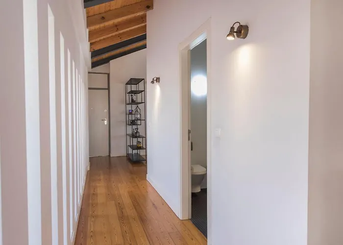 Bairro Alto Stunning Flat With Balcony By Lovelystay