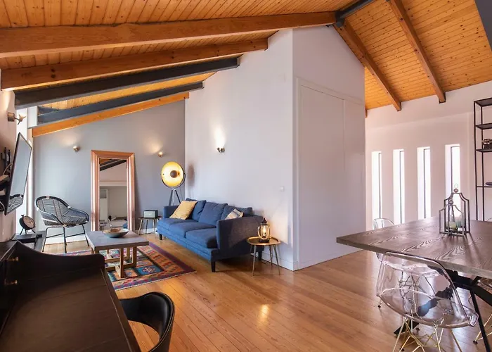 Bairro Alto Stunning Flat With Balcony By Lovelystay شقة *