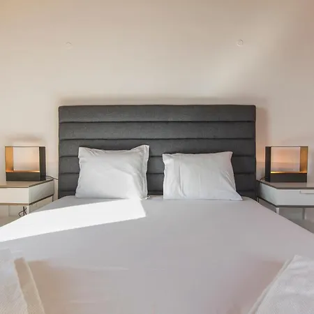 Bairro Alto Stunning Flat With Balcony By Lovelystay Apartment Lisbon