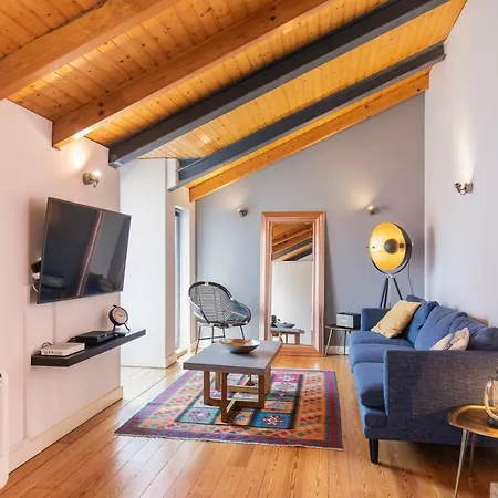 Bairro Alto Stunning Flat With Balcony By Lovelystay Apartment
